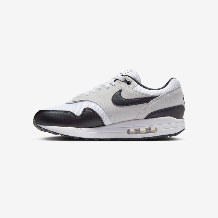 Air Max 1 Essential