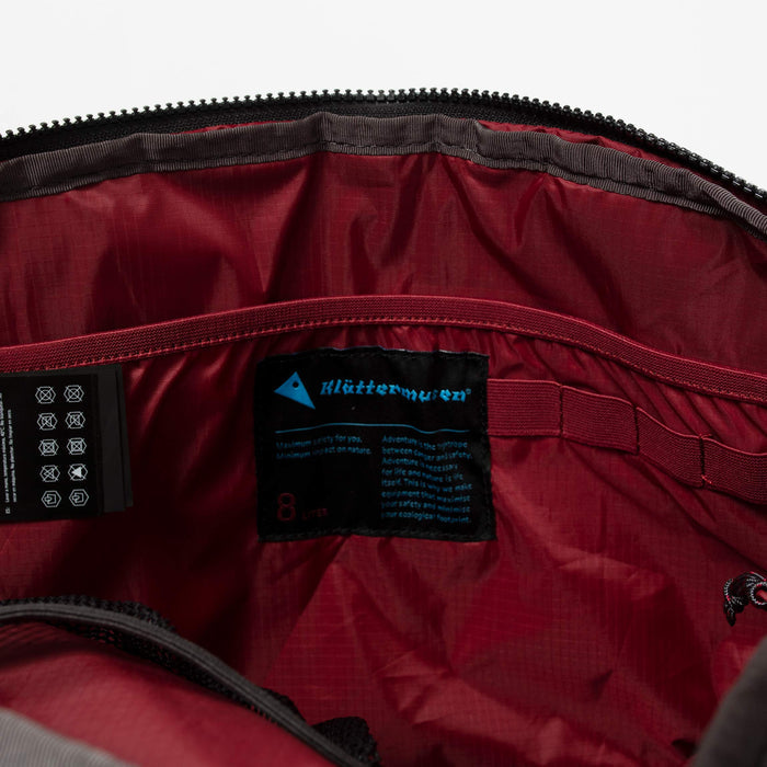 Gaut Messenger Bag