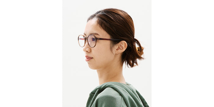 Model Angled Side