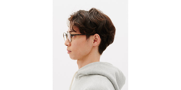 Model Angled Side