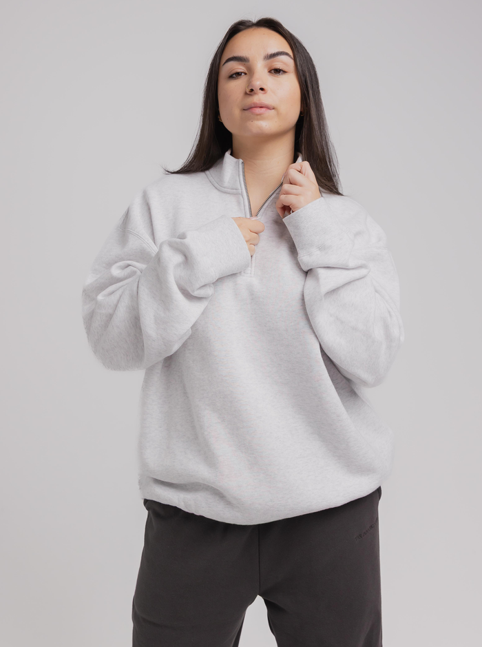 Quarter Zip in White Marle
