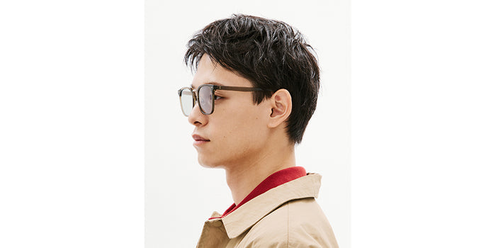 Model Angled Side