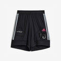 Short x SP5DER