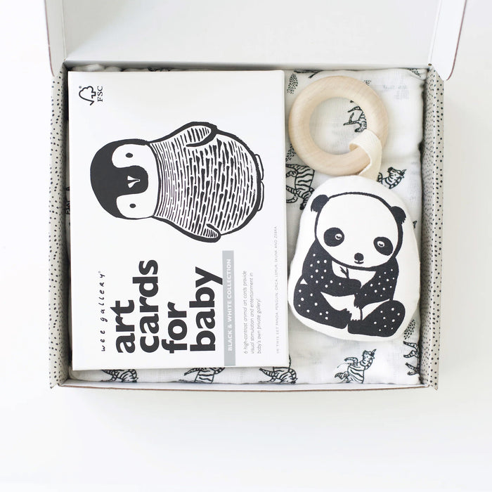 Wee Gallery Little Naturalist Black & White Gift Set