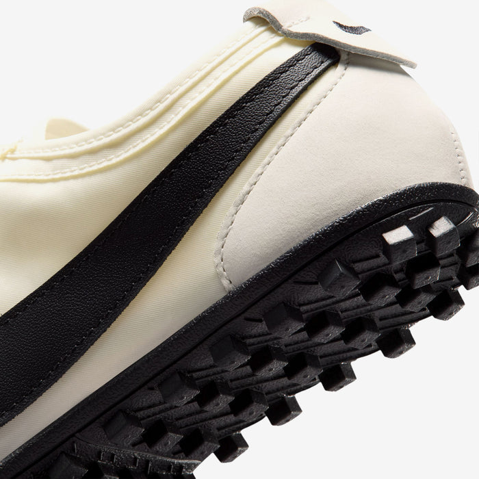 Wmns Moon Shoe