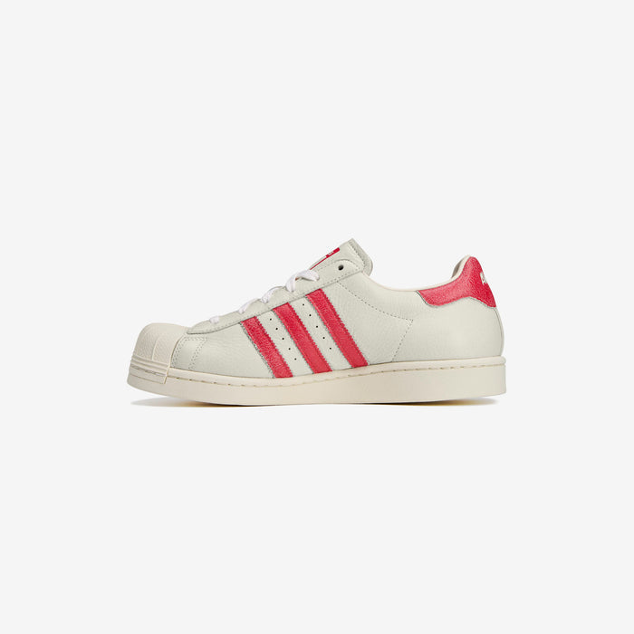 Wmns Superstar x Avavav